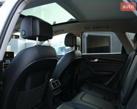 Белый Ауди Ку 5, объемом двигателя 1.98 л и пробегом 107 тыс. км за 29500 $, фото 14 на Automoto.ua