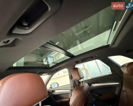 Белый Ауди Ку 5, объемом двигателя 1.97 л и пробегом 105 тыс. км за 32500 $, фото 6 на Automoto.ua