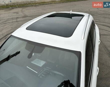 Білий Ауді Ку 5, об'ємом двигуна 2 л та пробігом 202 тис. км за 23000 $, фото 10 на Automoto.ua