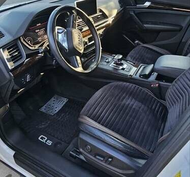 Белый Ауди Ку 5, объемом двигателя 1.98 л и пробегом 146 тыс. км за 25500 $, фото 1 на Automoto.ua