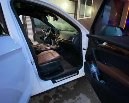 Білий Ауді Ку 5, об'ємом двигуна 1.98 л та пробігом 215 тис. км за 22650 $, фото 8 на Automoto.ua