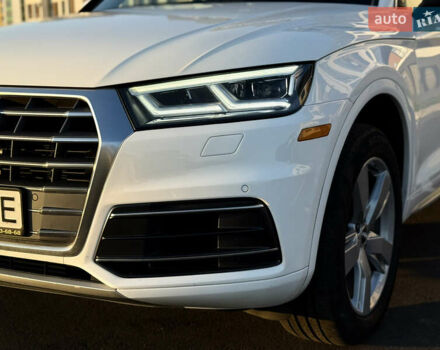 Белый Ауди Ку 5, объемом двигателя 1.98 л и пробегом 122 тыс. км за 27500 $, фото 5 на Automoto.ua