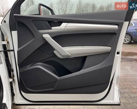 Белый Ауди Ку 5, объемом двигателя 1.98 л и пробегом 104 тыс. км за 34999 $, фото 29 на Automoto.ua