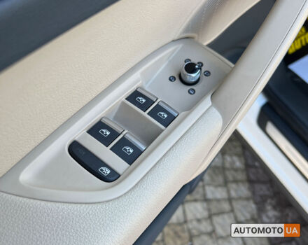 Белый Ауди Ку 5, объемом двигателя 2 л и пробегом 108 тыс. км за 29700 $, фото 24 на Automoto.ua