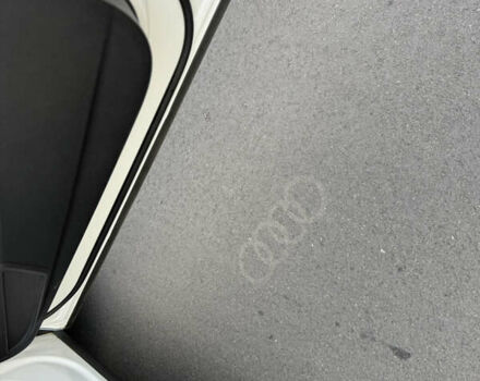 Белый Ауди Ку 5, объемом двигателя 2 л и пробегом 127 тыс. км за 24900 $, фото 66 на Automoto.ua