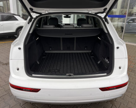 Белый Ауди Ку 5, объемом двигателя 2 л и пробегом 105 тыс. км за 34999 $, фото 39 на Automoto.ua