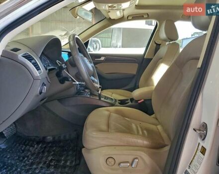 Білий Ауді Ку 5, об'ємом двигуна 1.98 л та пробігом 124 тис. км за 3200 $, фото 6 на Automoto.ua