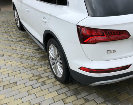 Белый Ауди Ку 5, объемом двигателя 1.97 л и пробегом 132 тыс. км за 39900 $, фото 4 на Automoto.ua