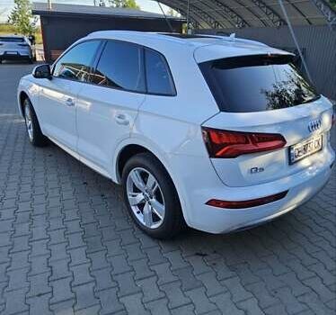 Белый Ауди Ку 5, объемом двигателя 1.98 л и пробегом 146 тыс. км за 25500 $, фото 3 на Automoto.ua