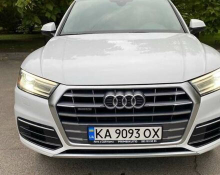 Белый Ауди Ку 5, объемом двигателя 1.98 л и пробегом 145 тыс. км за 25700 $, фото 4 на Automoto.ua