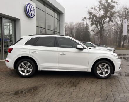 Белый Ауди Ку 5, объемом двигателя 2 л и пробегом 105 тыс. км за 34999 $, фото 27 на Automoto.ua