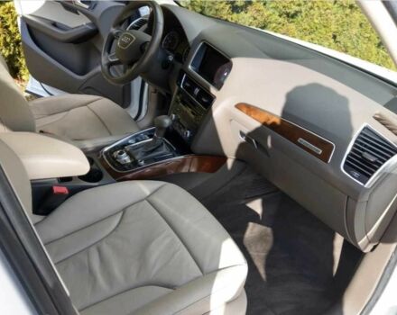 Белый Ауди Ку 5, объемом двигателя 2 л и пробегом 131 тыс. км за 11300 $, фото 12 на Automoto.ua