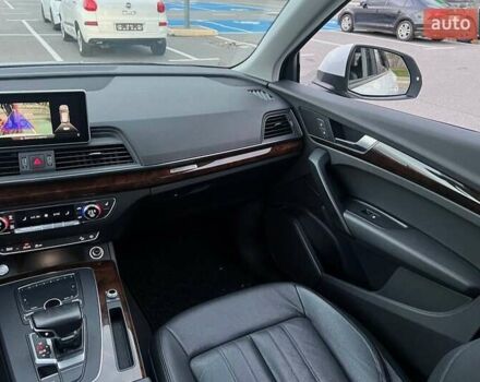 Белый Ауди Ку 5, объемом двигателя 2 л и пробегом 68 тыс. км за 26000 $, фото 14 на Automoto.ua