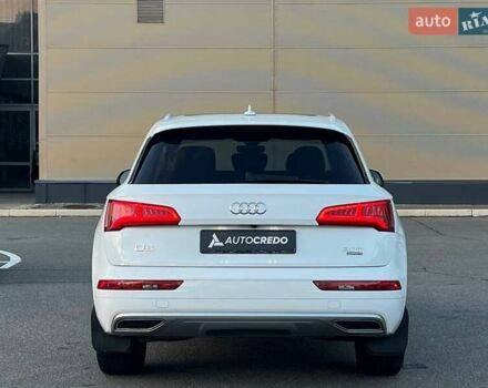 Белый Ауди Ку 5, объемом двигателя 2 л и пробегом 68 тыс. км за 26000 $, фото 5 на Automoto.ua