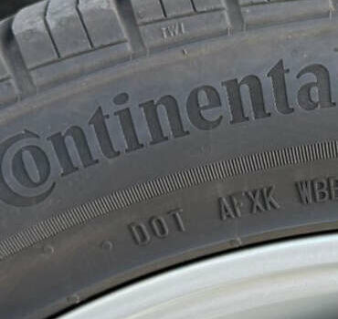 Белый Ауди Ку 5, объемом двигателя 1.98 л и пробегом 127 тыс. км за 27777 $, фото 2 на Automoto.ua