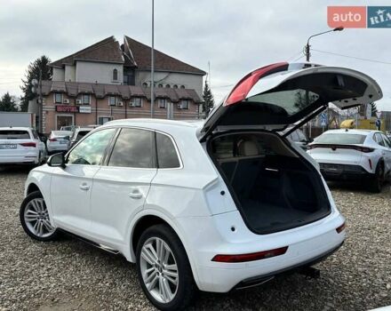 Білий Ауді Ку 5, об'ємом двигуна 2 л та пробігом 215 тис. км за 21800 $, фото 7 на Automoto.ua