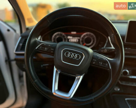 Белый Ауди Ку 5, объемом двигателя 1.98 л и пробегом 122 тыс. км за 27500 $, фото 27 на Automoto.ua