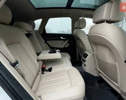 Белый Ауди Ку 5, объемом двигателя 2 л и пробегом 142 тыс. км за 25990 $, фото 61 на Automoto.ua