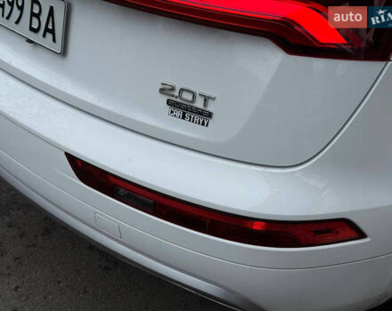 Белый Ауди Ку 5, объемом двигателя 1.98 л и пробегом 200 тыс. км за 22499 $, фото 26 на Automoto.ua