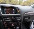 Білий Ауді Ку 5, об'ємом двигуна 2 л та пробігом 64 тис. км за 12500 $, фото 11 на Automoto.ua