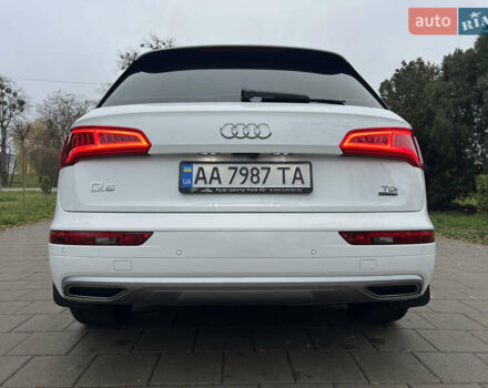 Белый Ауди Ку 5, объемом двигателя 1.97 л и пробегом 139 тыс. км за 28800 $, фото 16 на Automoto.ua