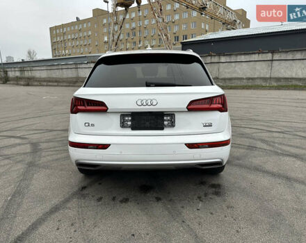 Білий Ауді Ку 5, об'ємом двигуна 2 л та пробігом 202 тис. км за 23000 $, фото 3 на Automoto.ua