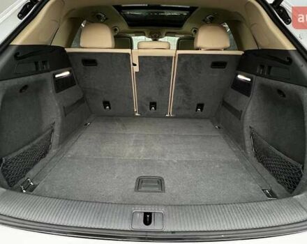 Белый Ауди Ку 5, объемом двигателя 2 л и пробегом 142 тыс. км за 25990 $, фото 52 на Automoto.ua