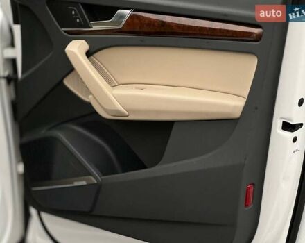 Белый Ауди Ку 5, объемом двигателя 2 л и пробегом 142 тыс. км за 25990 $, фото 66 на Automoto.ua