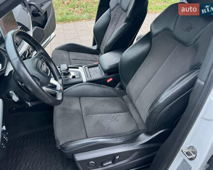 Белый Ауди Ку 5, объемом двигателя 1.97 л и пробегом 139 тыс. км за 28800 $, фото 58 на Automoto.ua