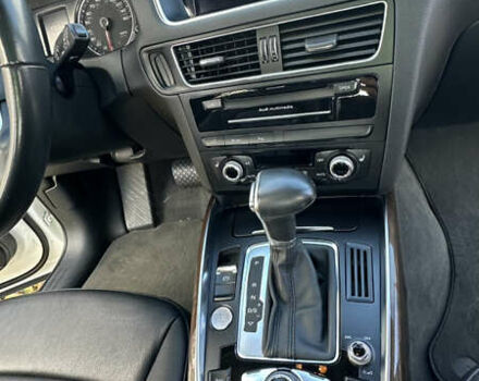 Белый Ауди Ку 5, объемом двигателя 1.98 л и пробегом 165 тыс. км за 17500 $, фото 10 на Automoto.ua