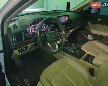 Білий Ауді Ку 5, об'ємом двигуна 1.98 л та пробігом 155 тис. км за 26200 $, фото 10 на Automoto.ua