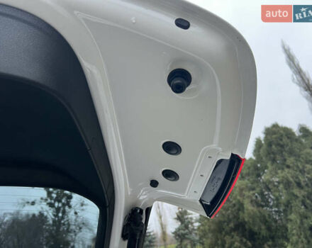 Белый Ауди Ку 5, объемом двигателя 1.97 л и пробегом 139 тыс. км за 28800 $, фото 65 на Automoto.ua