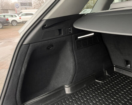 Білий Ауді Ку 5, об'ємом двигуна 2 л та пробігом 105 тис. км за 35999 $, фото 41 на Automoto.ua