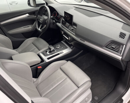 Білий Ауді Ку 5, об'ємом двигуна 2 л та пробігом 105 тис. км за 35999 $, фото 26 на Automoto.ua