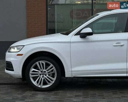 Белый Ауди Ку 5, объемом двигателя 2 л и пробегом 142 тыс. км за 25990 $, фото 11 на Automoto.ua