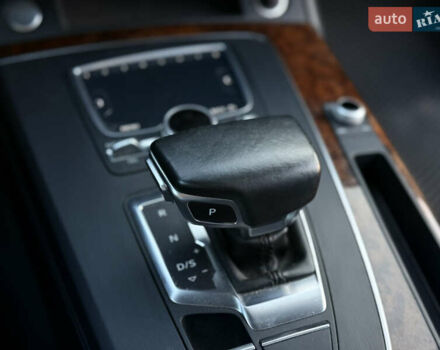 Белый Ауди Ку 5, объемом двигателя 1.98 л и пробегом 122 тыс. км за 27500 $, фото 10 на Automoto.ua