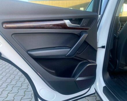 Білий Ауді Ку 5, об'ємом двигуна 2 л та пробігом 189 тис. км за 21800 $, фото 11 на Automoto.ua