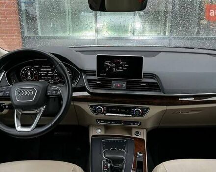 Белый Ауди Ку 5, объемом двигателя 2 л и пробегом 142 тыс. км за 25990 $, фото 48 на Automoto.ua