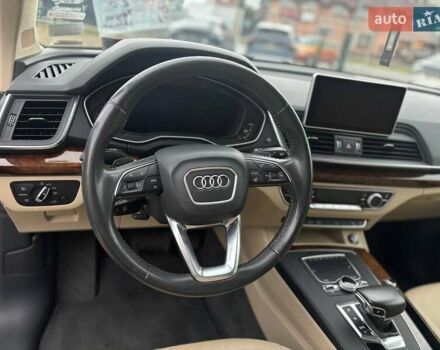 Білий Ауді Ку 5, об'ємом двигуна 2 л та пробігом 215 тис. км за 22000 $, фото 27 на Automoto.ua