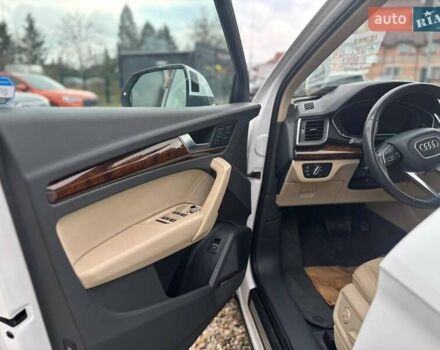 Білий Ауді Ку 5, об'ємом двигуна 2 л та пробігом 215 тис. км за 22000 $, фото 30 на Automoto.ua