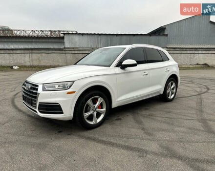 Білий Ауді Ку 5, об'ємом двигуна 2 л та пробігом 202 тис. км за 23000 $, фото 1 на Automoto.ua