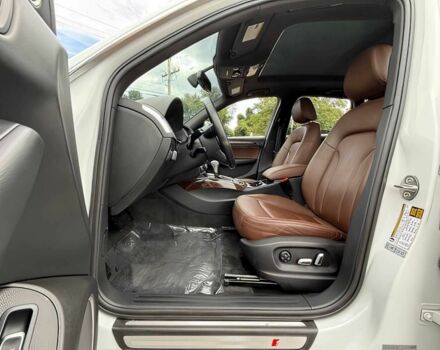 Белый Ауди Ку 5, объемом двигателя 3 л и пробегом 59 тыс. км за 12000 $, фото 9 на Automoto.ua