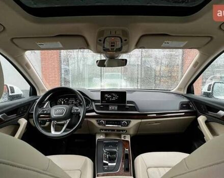 Белый Ауди Ку 5, объемом двигателя 2 л и пробегом 142 тыс. км за 25990 $, фото 49 на Automoto.ua