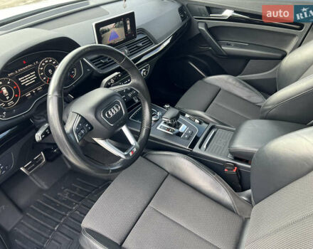 Белый Ауди Ку 5, объемом двигателя 1.97 л и пробегом 287 тыс. км за 27816 $, фото 15 на Automoto.ua