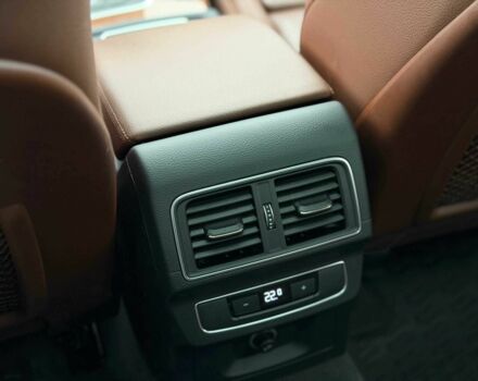 Белый Ауди Ку 5, объемом двигателя 2 л и пробегом 158 тыс. км за 25500 $, фото 16 на Automoto.ua