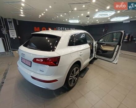 Белый Ауди Ку 5, объемом двигателя 2 л и пробегом 179 тыс. км за 21500 $, фото 8 на Automoto.ua