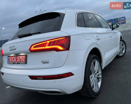 Білий Ауді Ку 5, об'ємом двигуна 1.98 л та пробігом 111 тис. км за 25600 $, фото 9 на Automoto.ua