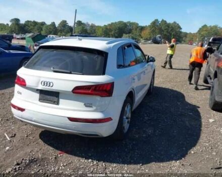 Білий Ауді Ку 5, об'ємом двигуна 2 л та пробігом 90 тис. км за 6900 $, фото 3 на Automoto.ua