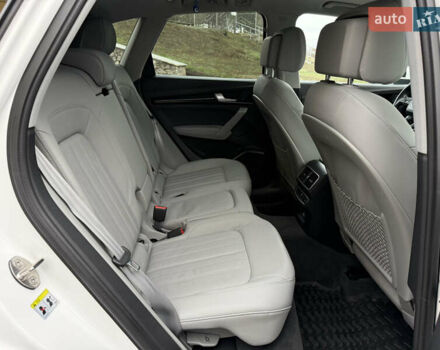 Белый Ауди Ку 5, объемом двигателя 1.98 л и пробегом 95 тыс. км за 29400 $, фото 28 на Automoto.ua