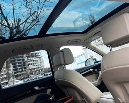 Белый Ауди Ку 5, объемом двигателя 2 л и пробегом 77 тыс. км за 16000 $, фото 7 на Automoto.ua